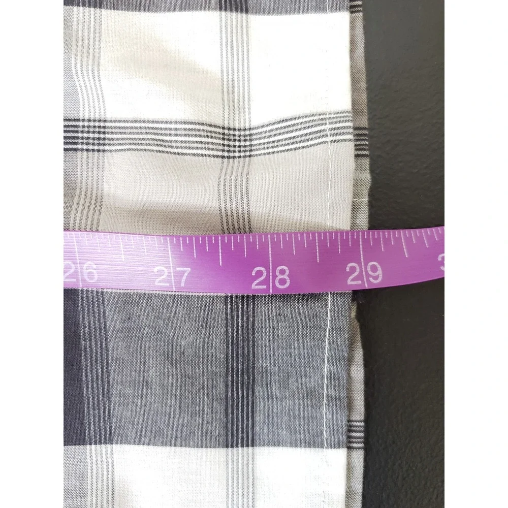 Levi Strauss Men's Medium Plaid Button Down Short Sleeve Shirt Black Gray White‎